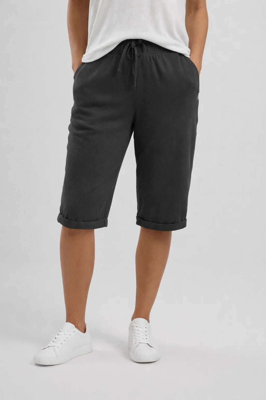Mia | Linen Capri Trousers